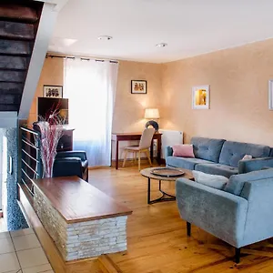 La Sainte Famille Guest house